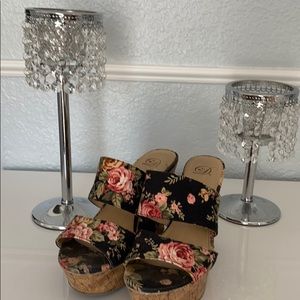Flower wedges